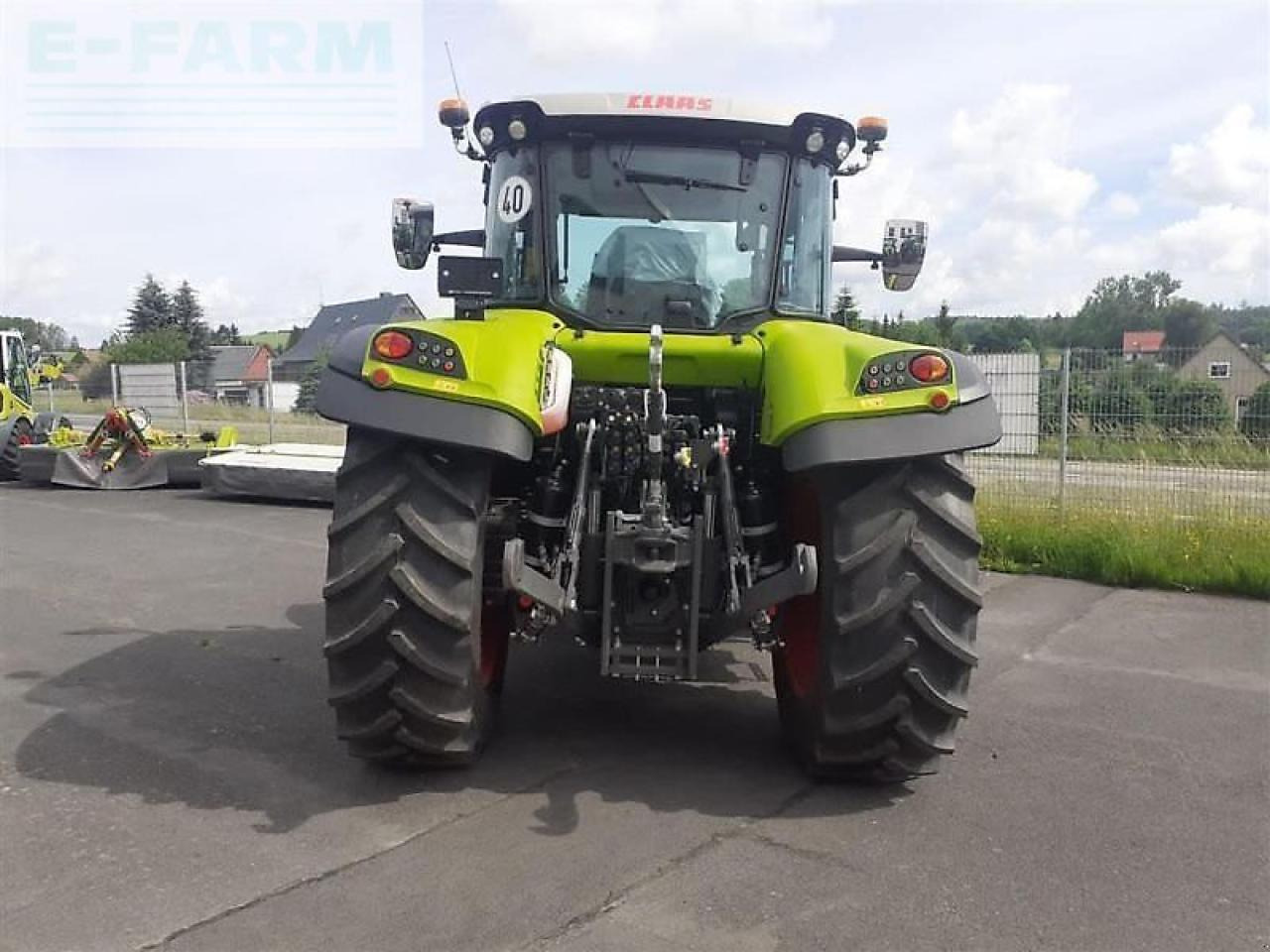 CLAAS traktor arion 450 cis+ CIS+ - Tractor: foto 4 CLAAS traktor arion 450 cis+ CIS+ - Tractor: foto 4