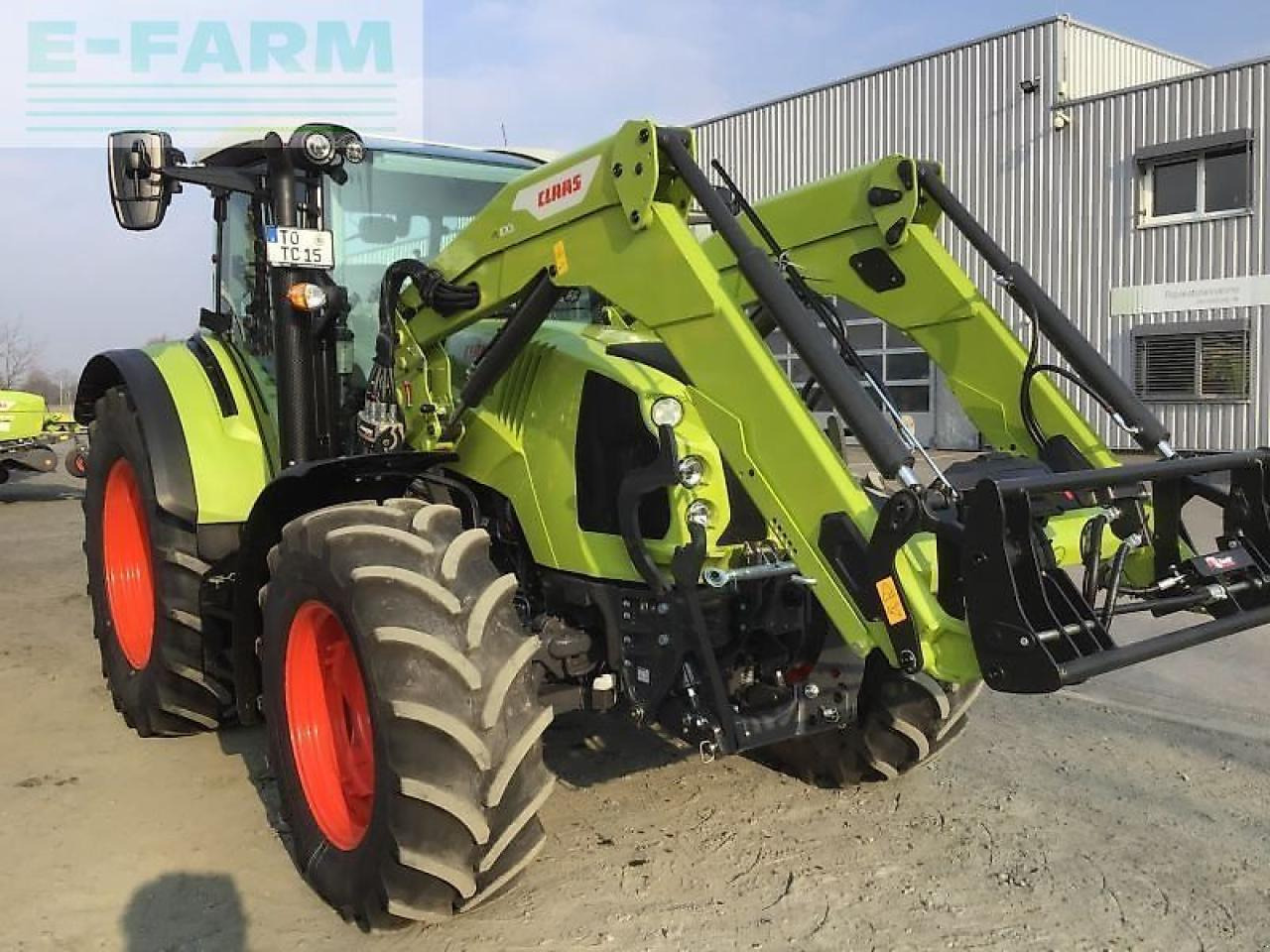 CLAAS traktor arion 470 cis+ - Tractor: foto 1 CLAAS traktor arion 470 cis+ - Tractor: foto 1