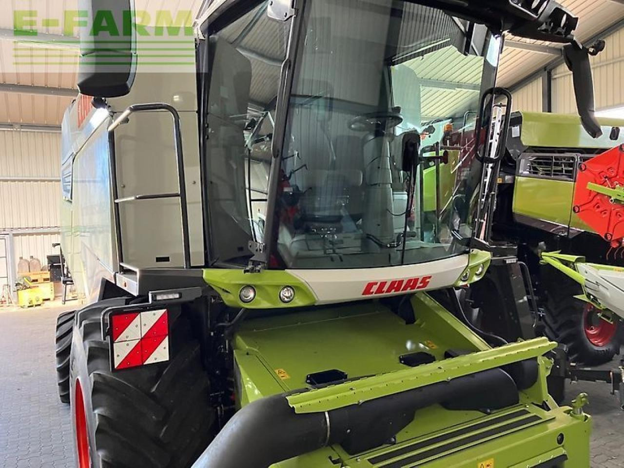 CLAAS trion 730 - Cosechadora de granos: foto 2 CLAAS trion 730 - Cosechadora de granos: foto 2