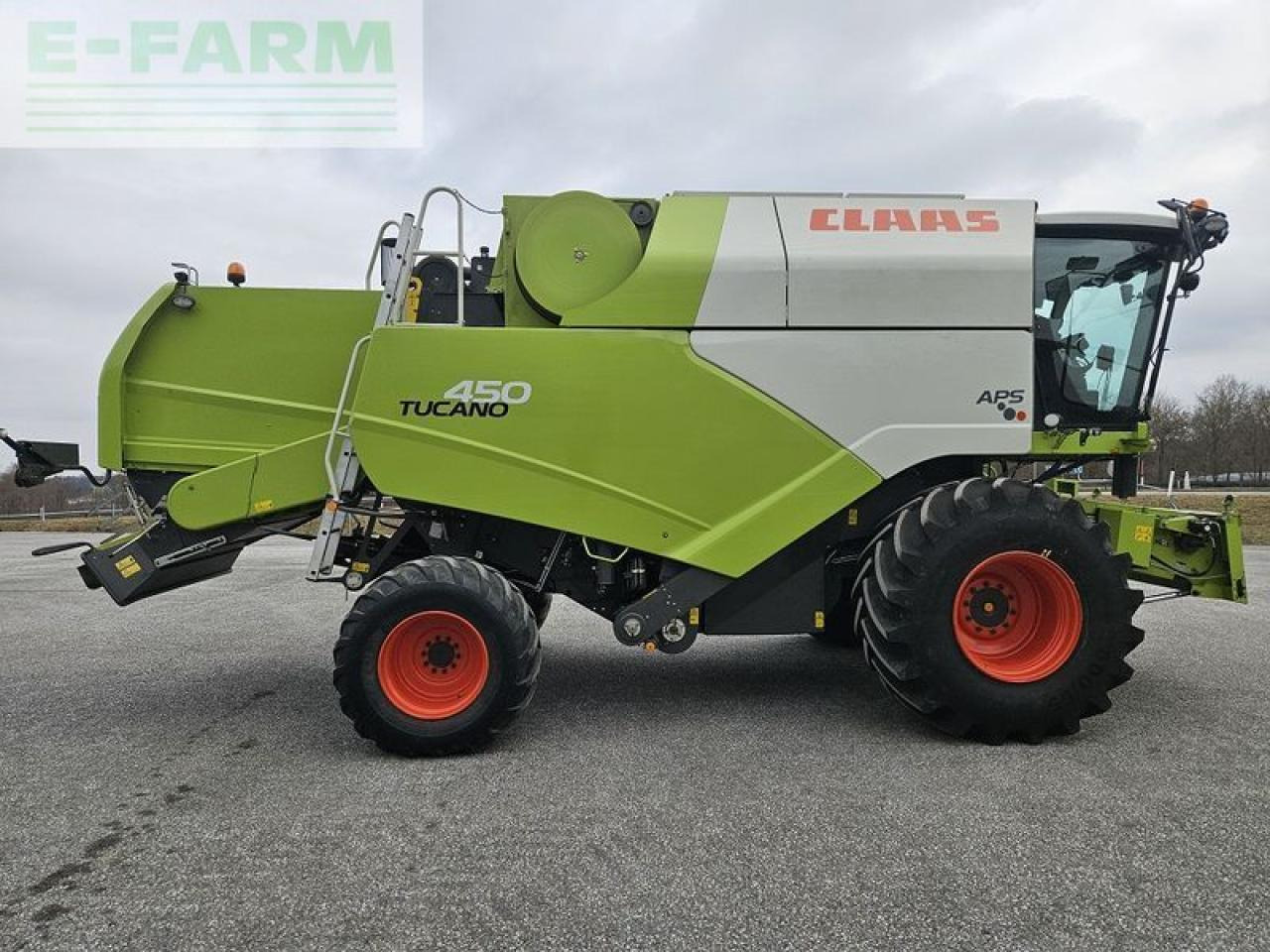 CLAAS tucano 450 - Cosechadora de granos: foto 4 CLAAS tucano 450 - Cosechadora de granos: foto 4
