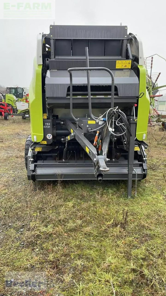 CLAAS variant 480 rc pro - Empacadora de pacas cuadradas: foto 2 CLAAS variant 480 rc pro - Empacadora de pacas cuadradas: foto 2