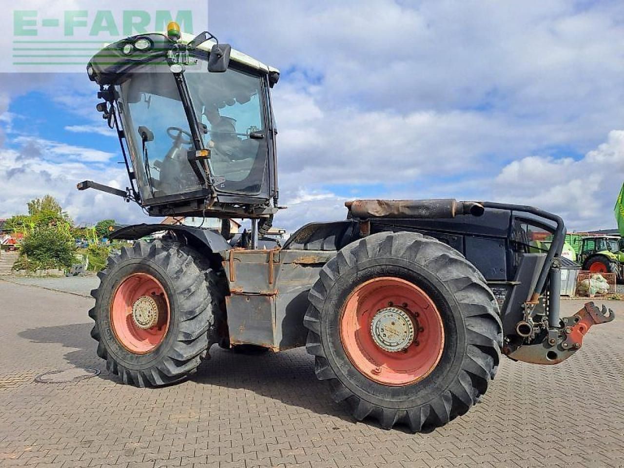 CLAAS xerion 3300 trac vc - Tractor: foto 5 CLAAS xerion 3300 trac vc - Tractor: foto 5