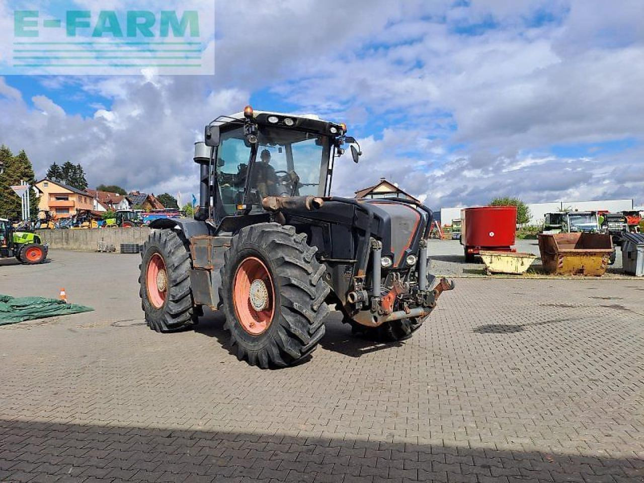 CLAAS xerion 3300 trac vc TRAC VC - Tractor: foto 2 CLAAS xerion 3300 trac vc TRAC VC - Tractor: foto 2