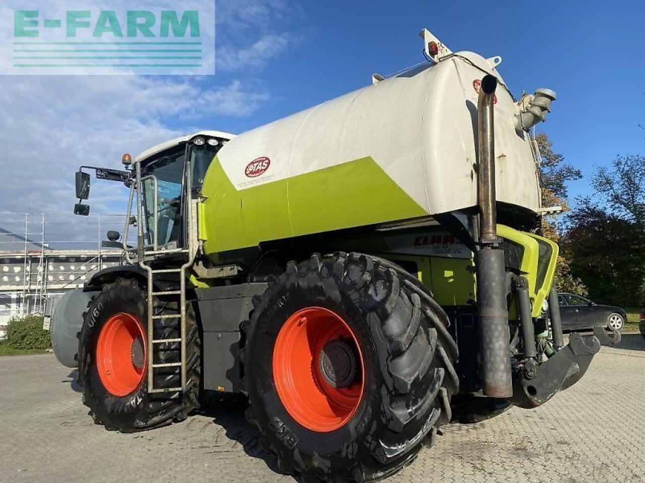 CLAAS xerion 3800 trac vc mit gülleaufbau sgt TRAC VC - Pulverizador autopropulsado: foto 3 CLAAS xerion 3800 trac vc mit gülleaufbau sgt TRAC VC - Pulverizador autopropulsado: foto 3