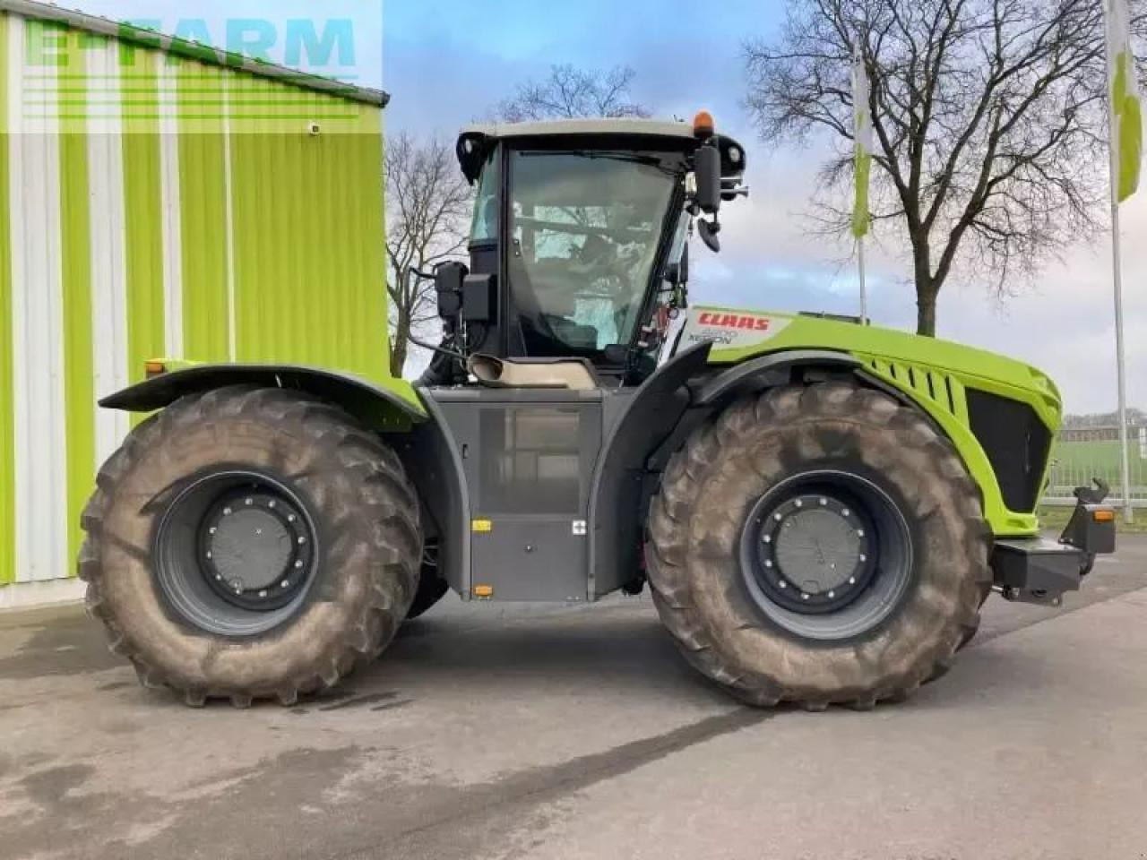 CLAAS xerion 4200 trac vc TRAC VC - Tractor: foto 4 CLAAS xerion 4200 trac vc TRAC VC - Tractor: foto 4