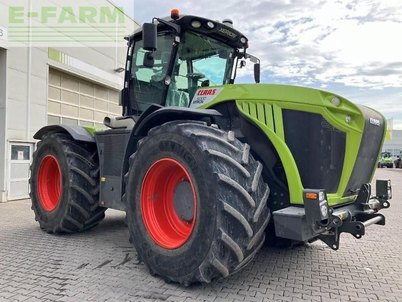 CLAAS xerion 5000 trac - Tractor: foto 3 CLAAS xerion 5000 trac - Tractor: foto 3
