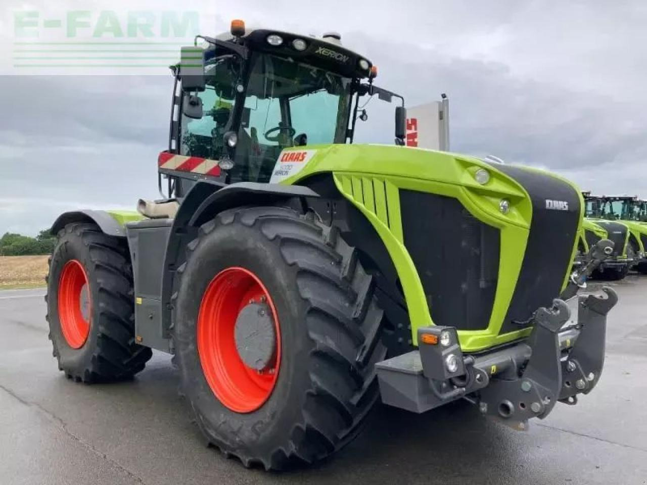 CLAAS xerion 5000 trac vc TRAC VC - Tractor: foto 3 CLAAS xerion 5000 trac vc TRAC VC - Tractor: foto 3