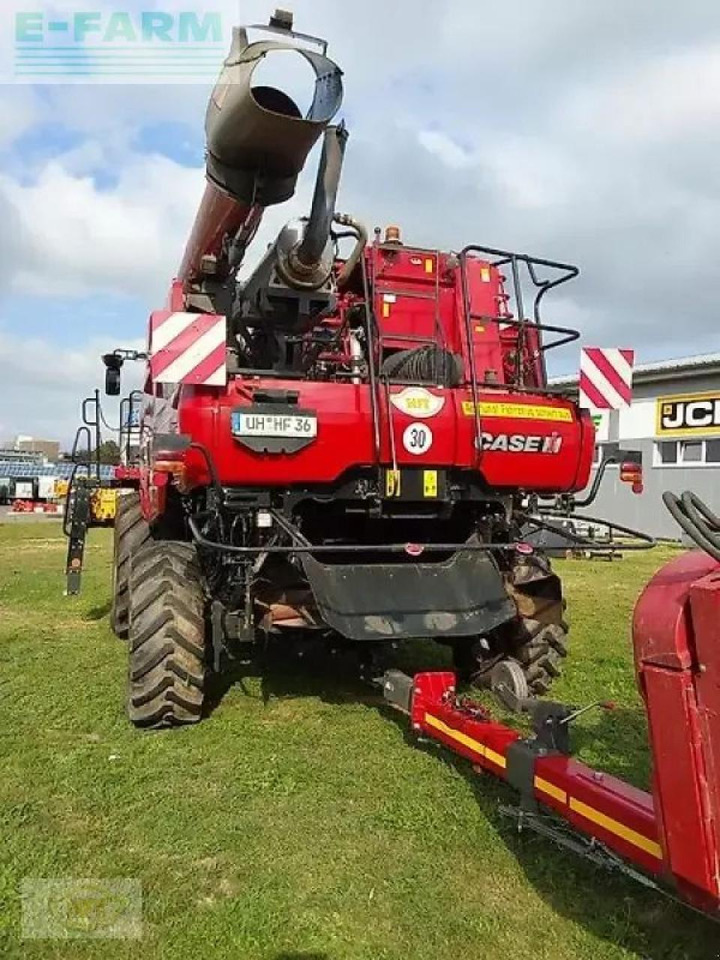 Case-IH axial-flow 6150 inkl. 6,70 m schneidwerk und wagen - Cosechadora de granos: foto 3 Case-IH axial-flow 6150 inkl. 6,70 m schneidwerk und wagen - Cosechadora de granos: foto 3
