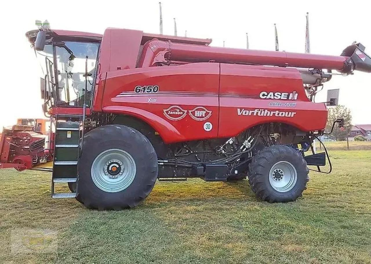 Case-IH axial-flow 6150 inkl. schneidwerk 7,62 m und wagen - Cosechadora de granos: foto 2 Case-IH axial-flow 6150 inkl. schneidwerk 7,62 m und wagen - Cosechadora de granos: foto 2