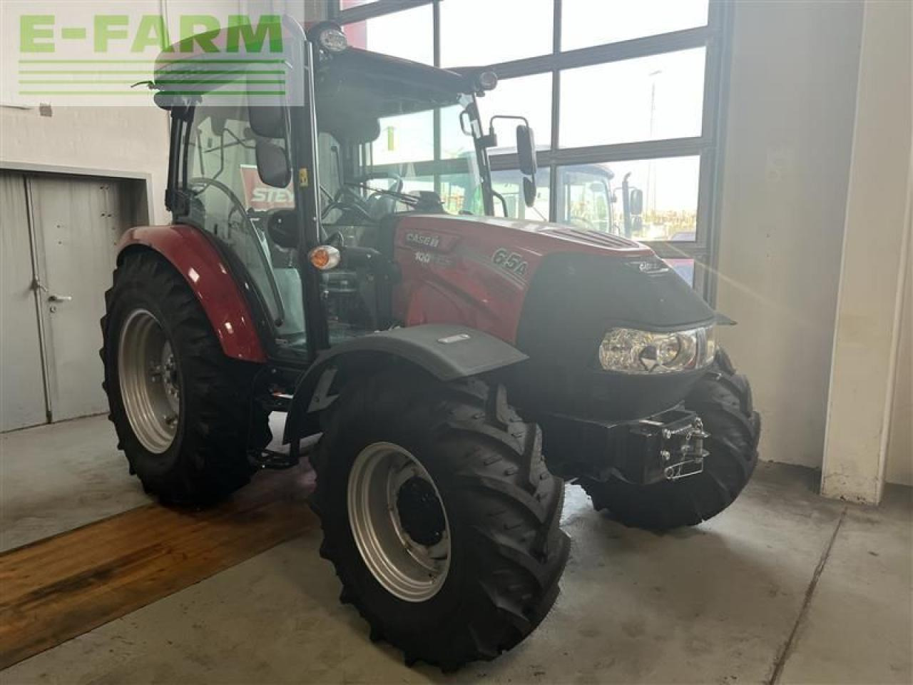 Tractor Case-IH farmall 65 a (stage v): foto 6 Tractor Case-IH farmall 65 a (stage v): foto 6