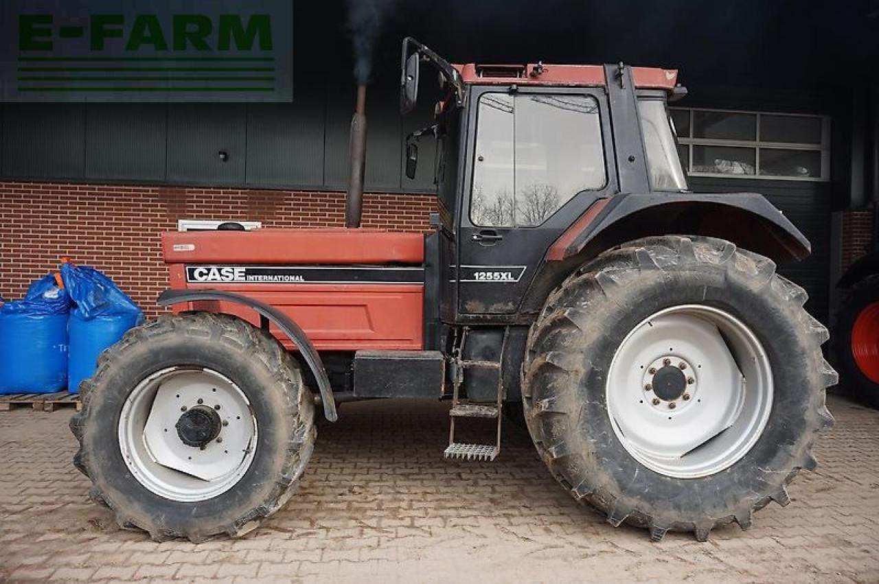 Case-IH ihc 1255 xl - Tractor: foto 5 Case-IH ihc 1255 xl - Tractor: foto 5