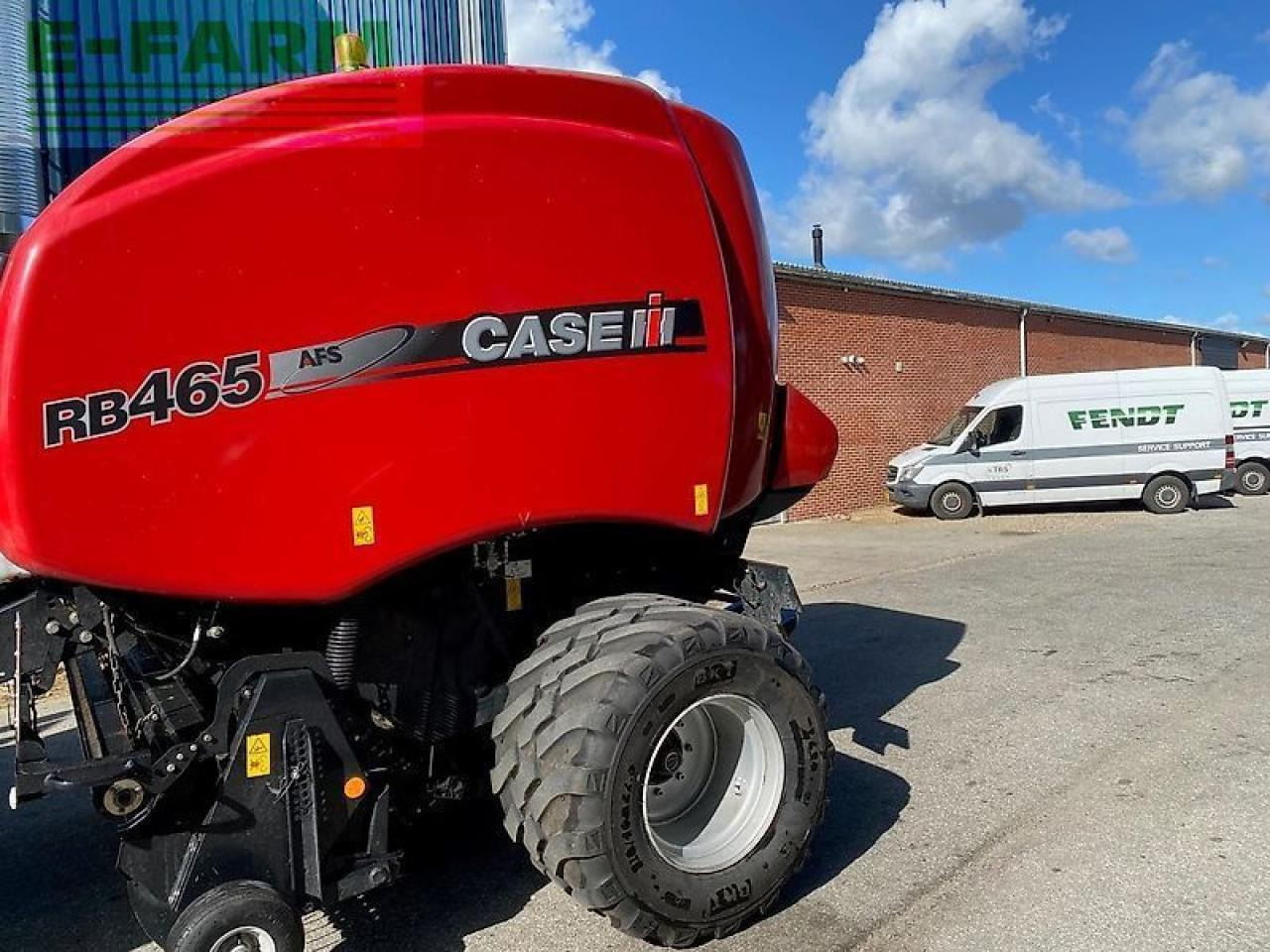 Case-IH rb 465 med snitterr - Empacadora de pacas cuadradas: foto 1 Case-IH rb 465 med snitterr - Empacadora de pacas cuadradas: foto 1
