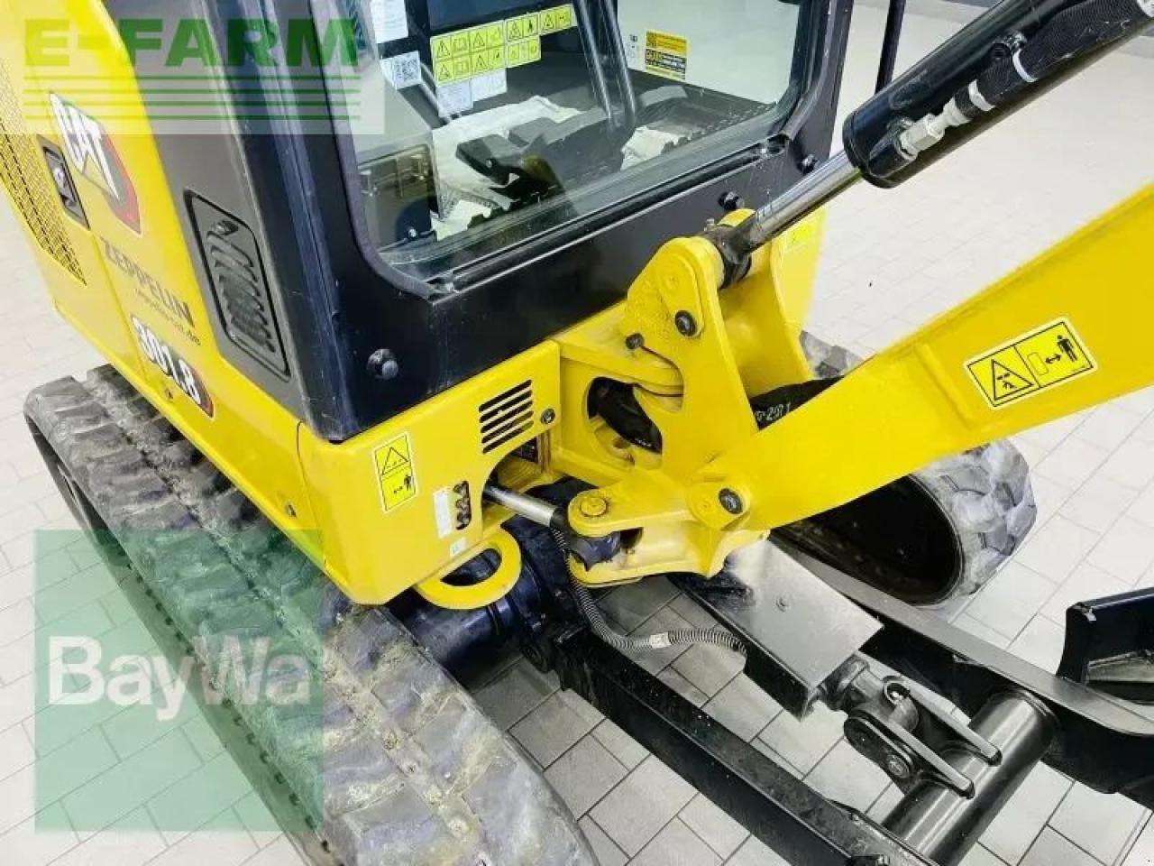 Miniexcavadora Caterpillar 301.8-05a: foto 10