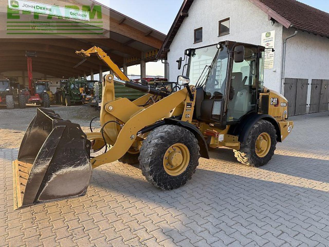 Caterpillar 906 m - Miniexcavadora: foto 1 Caterpillar 906 m - Miniexcavadora: foto 1
