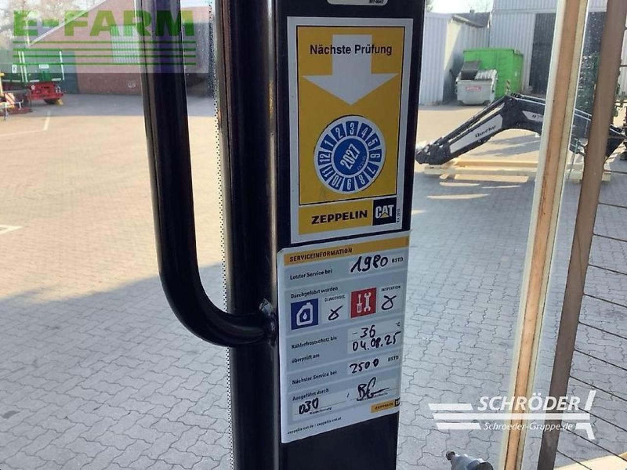 Miniexcavadora Caterpillar 906 m: foto 14 Miniexcavadora Caterpillar 906 m: foto 14