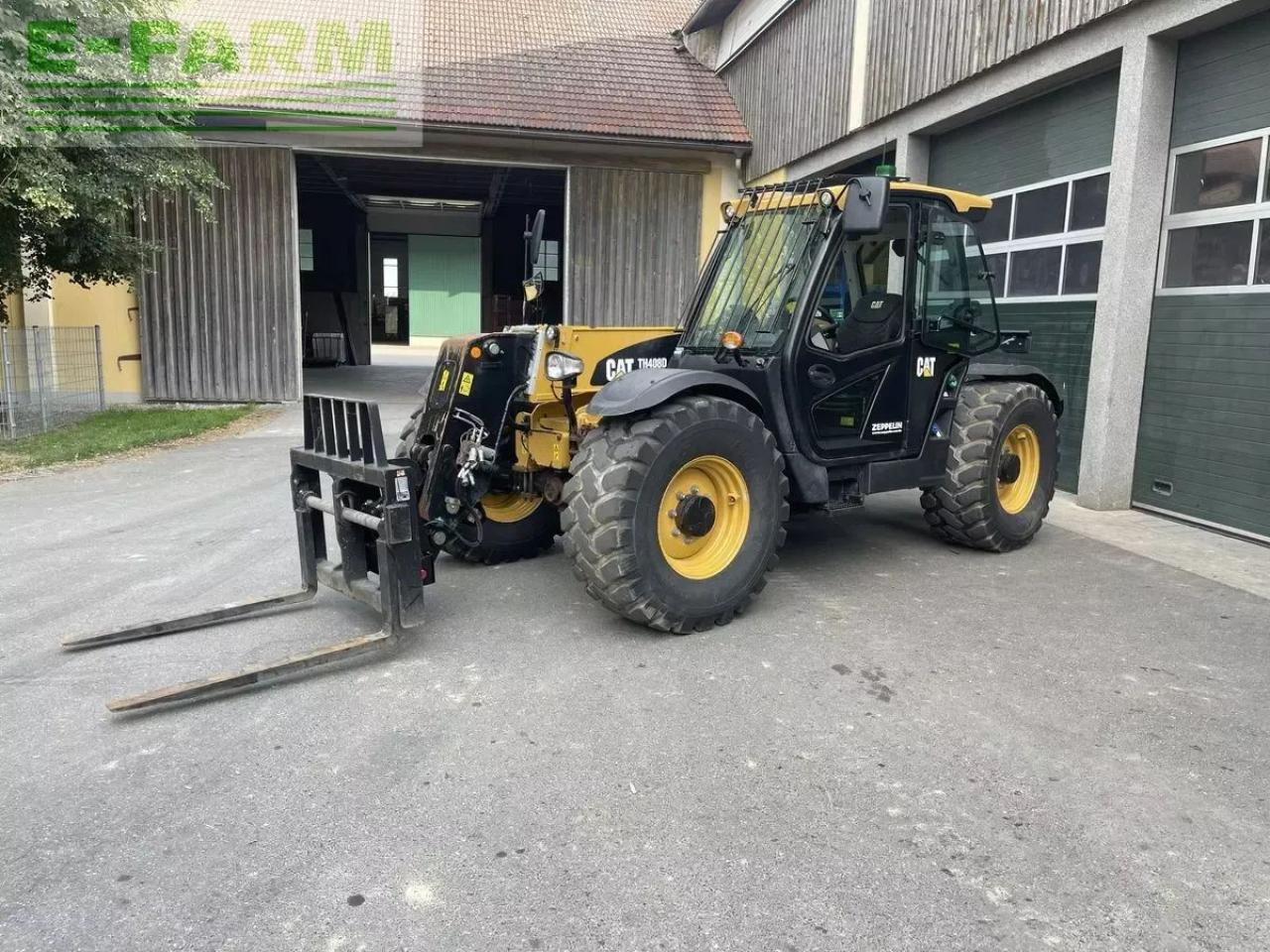 Caterpillar th408d - Manipulador telescópico: foto 2 Caterpillar th408d - Manipulador telescópico: foto 2