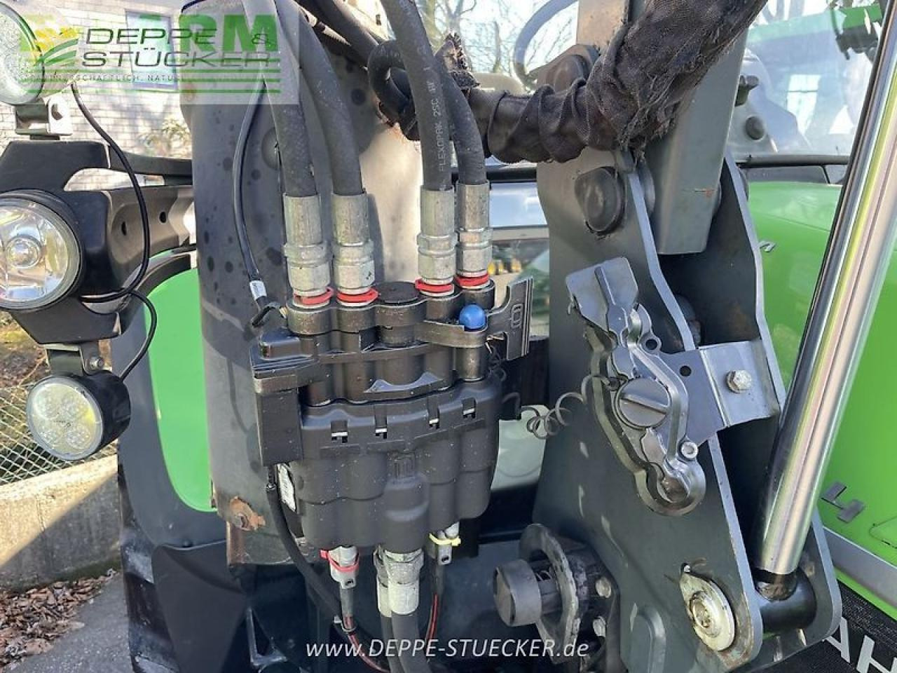 Deutz-Fahr 6130.4 p - Tractor: foto 2 Deutz-Fahr 6130.4 p - Tractor: foto 2