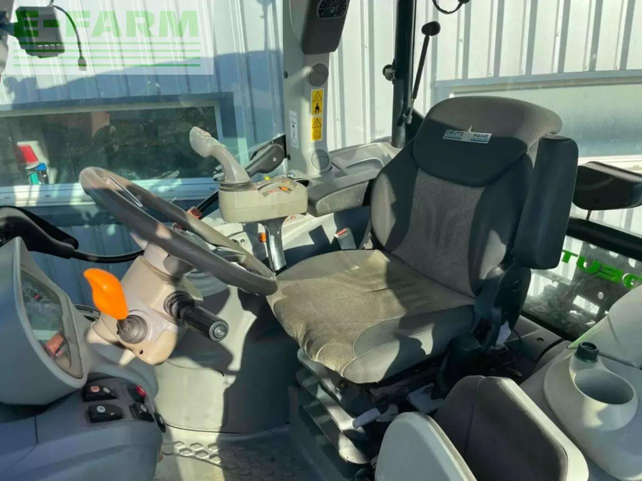 Deutz-Fahr tracteur agricole serie6ttvagrotron 6120 ttv (c) d - Tractor: foto 4 Deutz-Fahr tracteur agricole serie6ttvagrotron 6120 ttv (c) d - Tractor: foto 4