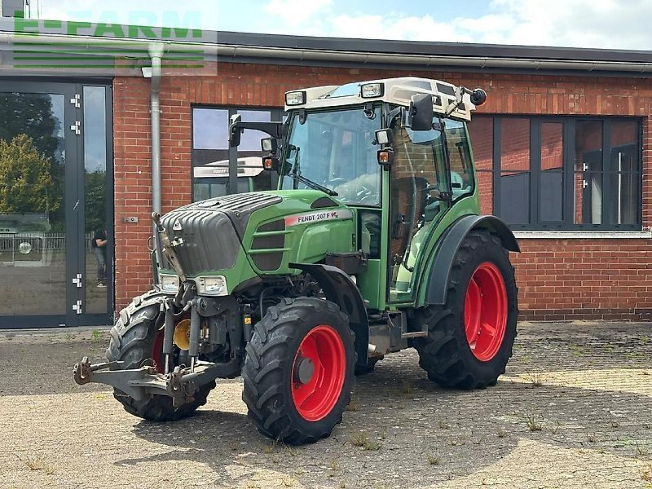 Fendt 207 f vario F - Tractor: foto 1 Fendt 207 f vario F - Tractor: foto 1
