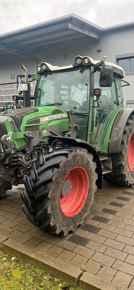 Tractor Fendt 211 S: foto 8