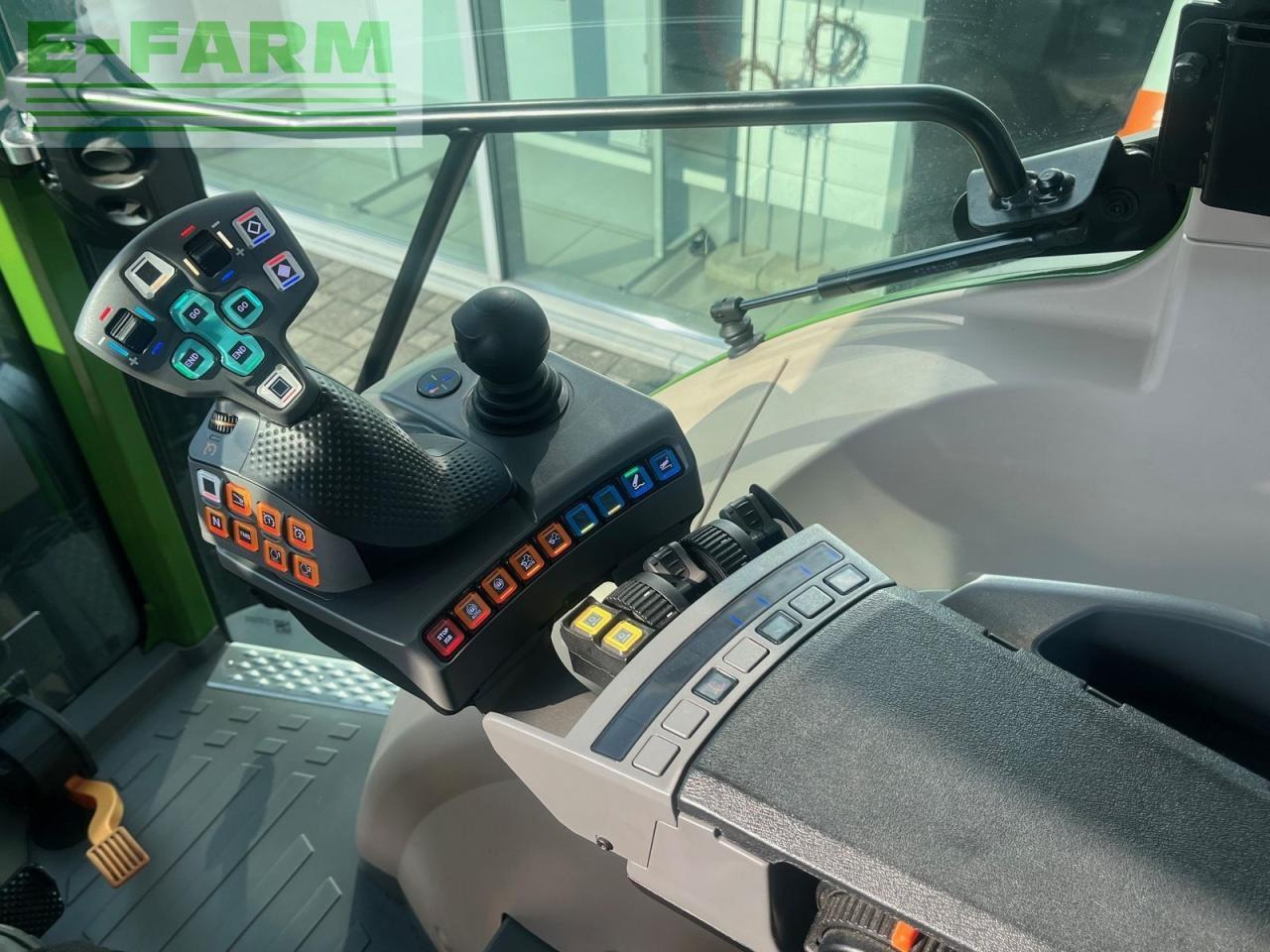 Tractor Fendt 211 s vario gen3 power setting 2: foto 8 Tractor Fendt 211 s vario gen3 power setting 2: foto 8