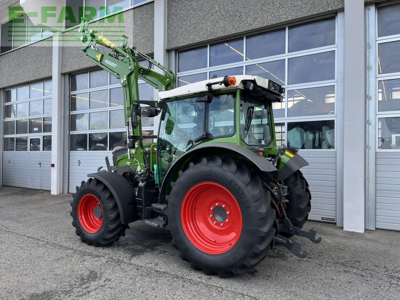 Fendt 211 s vario gen3 power setting 2 - Tractor: foto 2 Fendt 211 s vario gen3 power setting 2 - Tractor: foto 2
