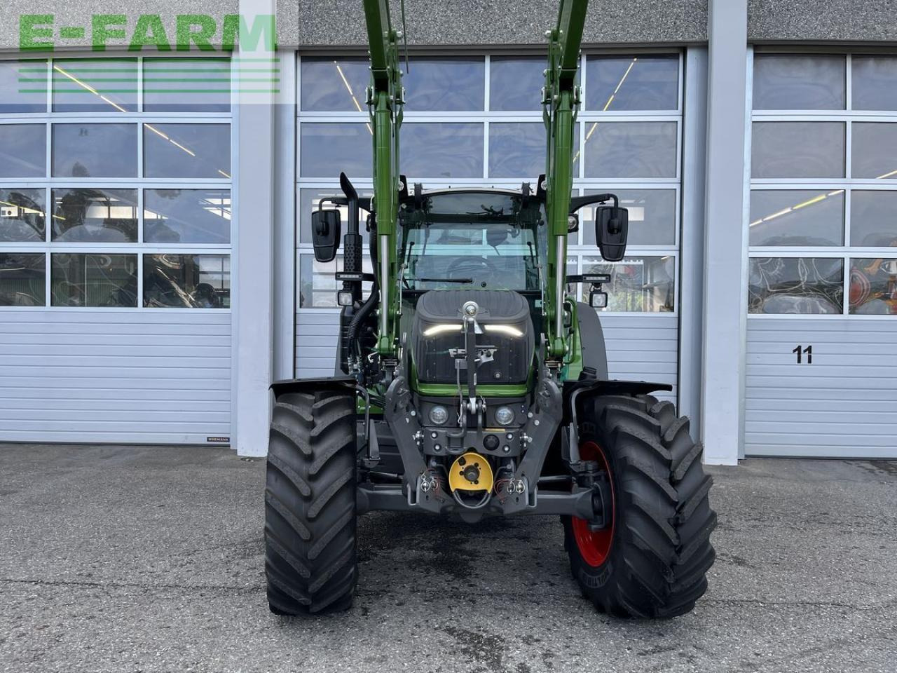 Fendt 211 s vario gen3 power setting 2 - Tractor: foto 4 Fendt 211 s vario gen3 power setting 2 - Tractor: foto 4