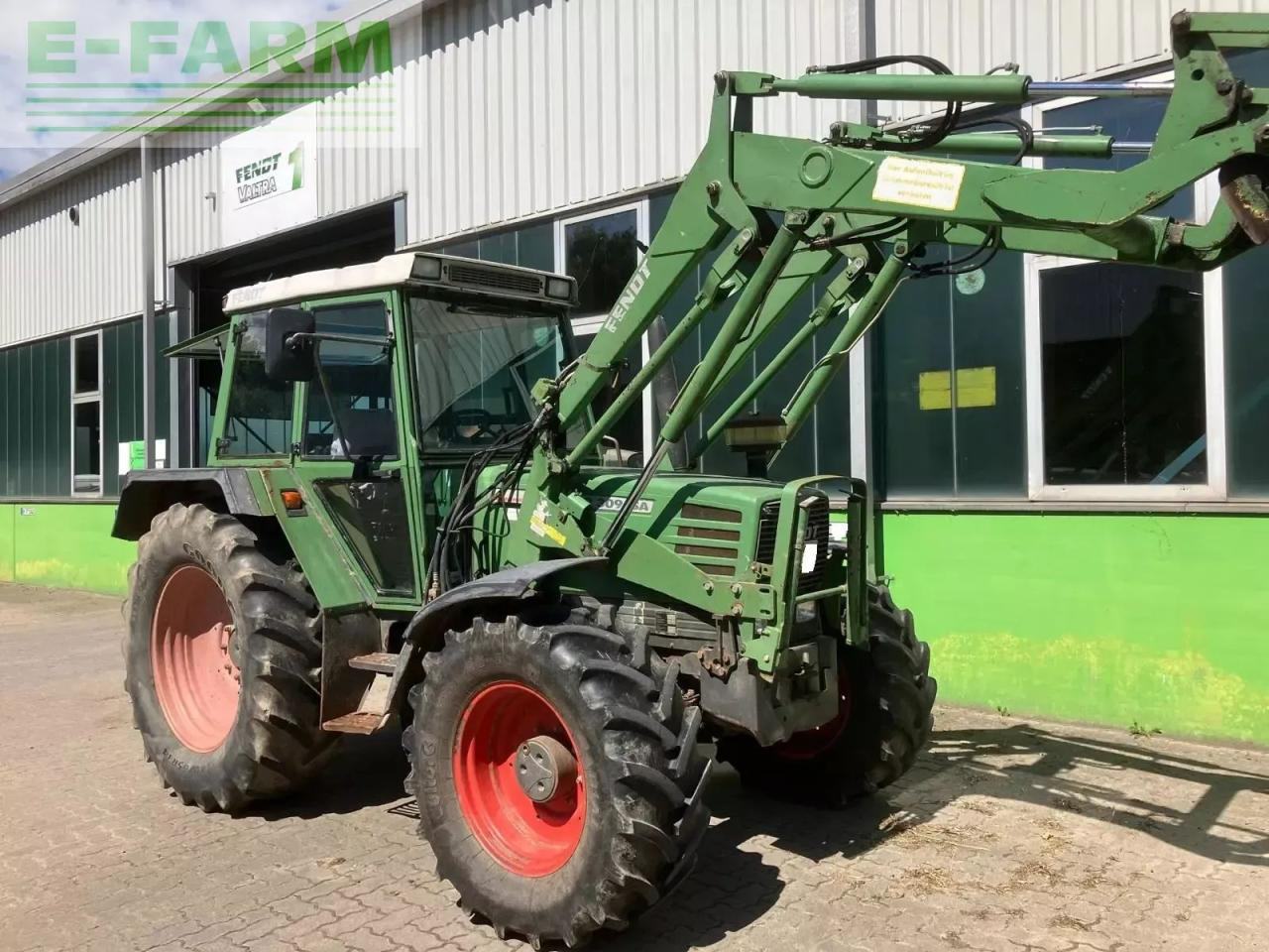 Fendt 309 lsa - Tractor: foto 1 Fendt 309 lsa - Tractor: foto 1