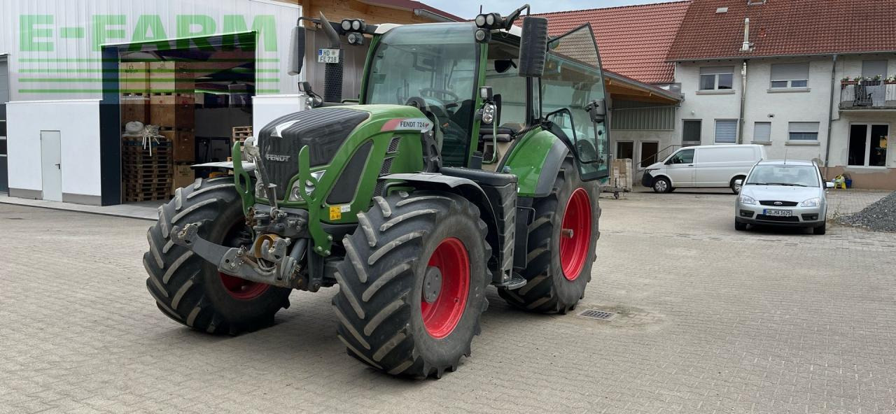 Fendt 724 Vario S4 - Tractor: foto 1 Fendt 724 Vario S4 - Tractor: foto 1