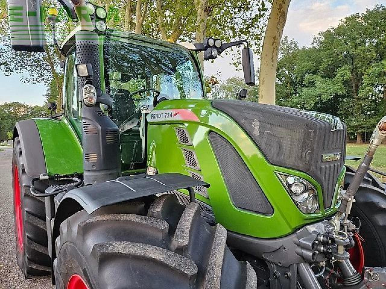 Fendt 724 s4 profi plus (718 720 722 ) - Tractor: foto 4 Fendt 724 s4 profi plus (718 720 722 ) - Tractor: foto 4