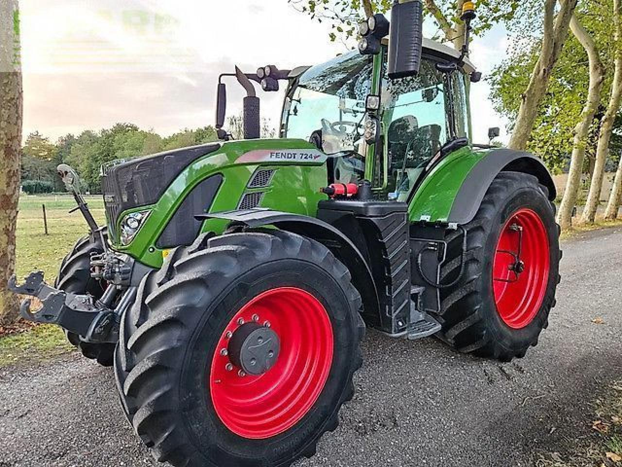 Fendt 724 s4 profi plus (718 720 722 ) - Tractor: foto 2 Fendt 724 s4 profi plus (718 720 722 ) - Tractor: foto 2
