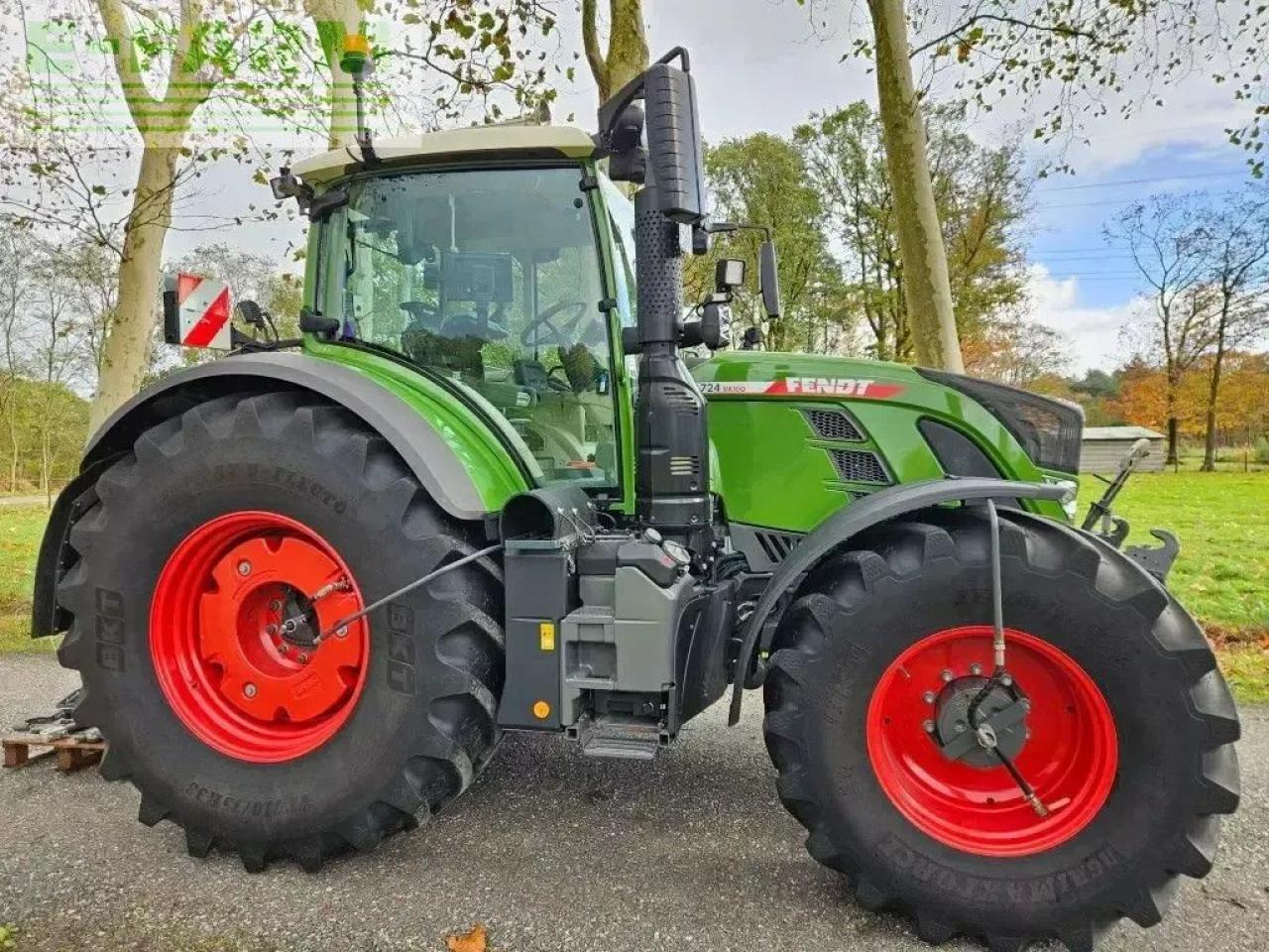 Fendt 724 vario 724 gen6 power plus reifendrucksystem rtk ( 718 720 72 - Tractor: foto 4 Fendt 724 vario 724 gen6 power plus reifendrucksystem rtk ( 718 720 72 - Tractor: foto 4