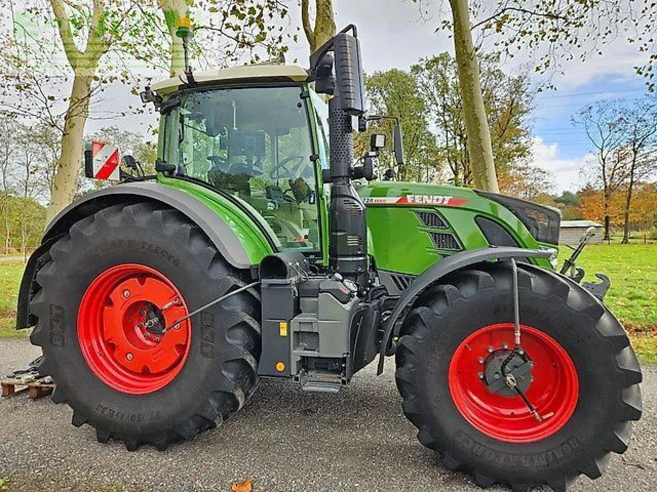 Fendt 724 vario 724 gen6 power plus reifendrucksystem rtk ( 718 720 722 ) - Tractor: foto 4 Fendt 724 vario 724 gen6 power plus reifendrucksystem rtk ( 718 720 722 ) - Tractor: foto 4