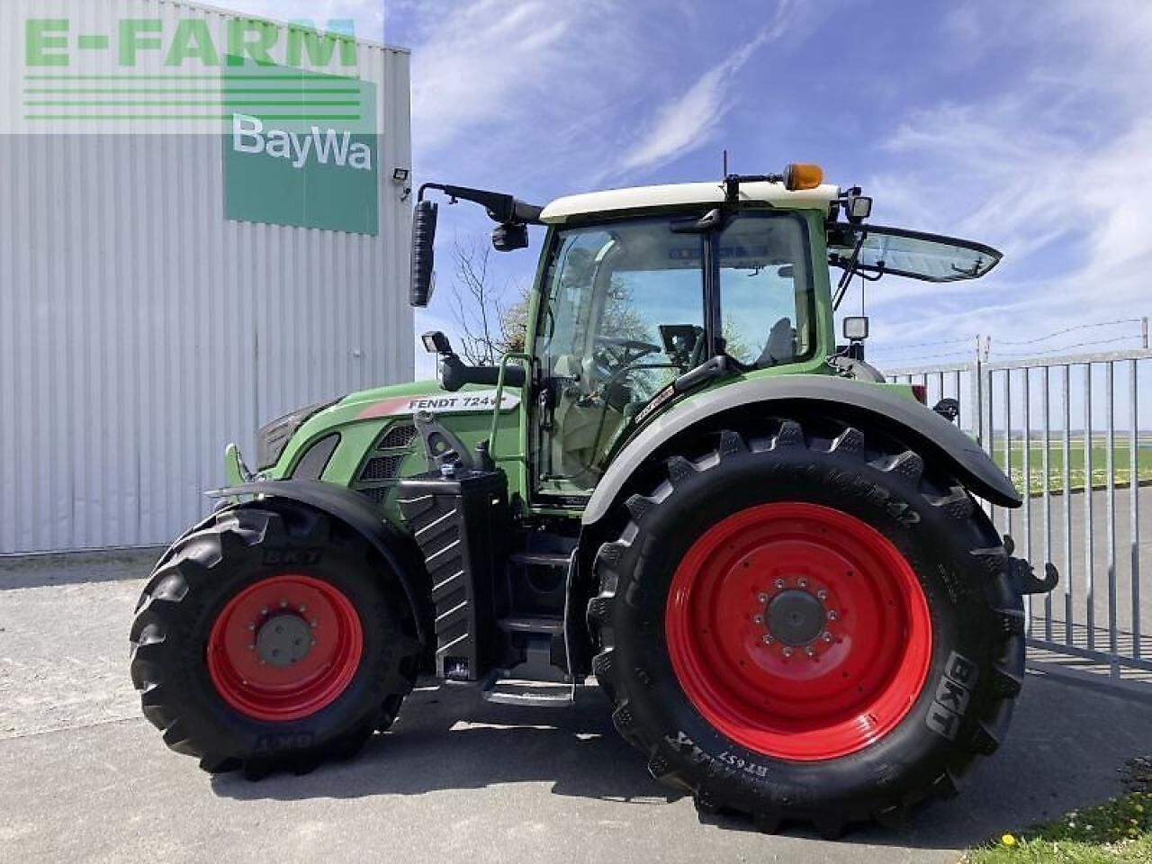 Fendt 724 vario s4 profi plus - Tractor: foto 2 Fendt 724 vario s4 profi plus - Tractor: foto 2