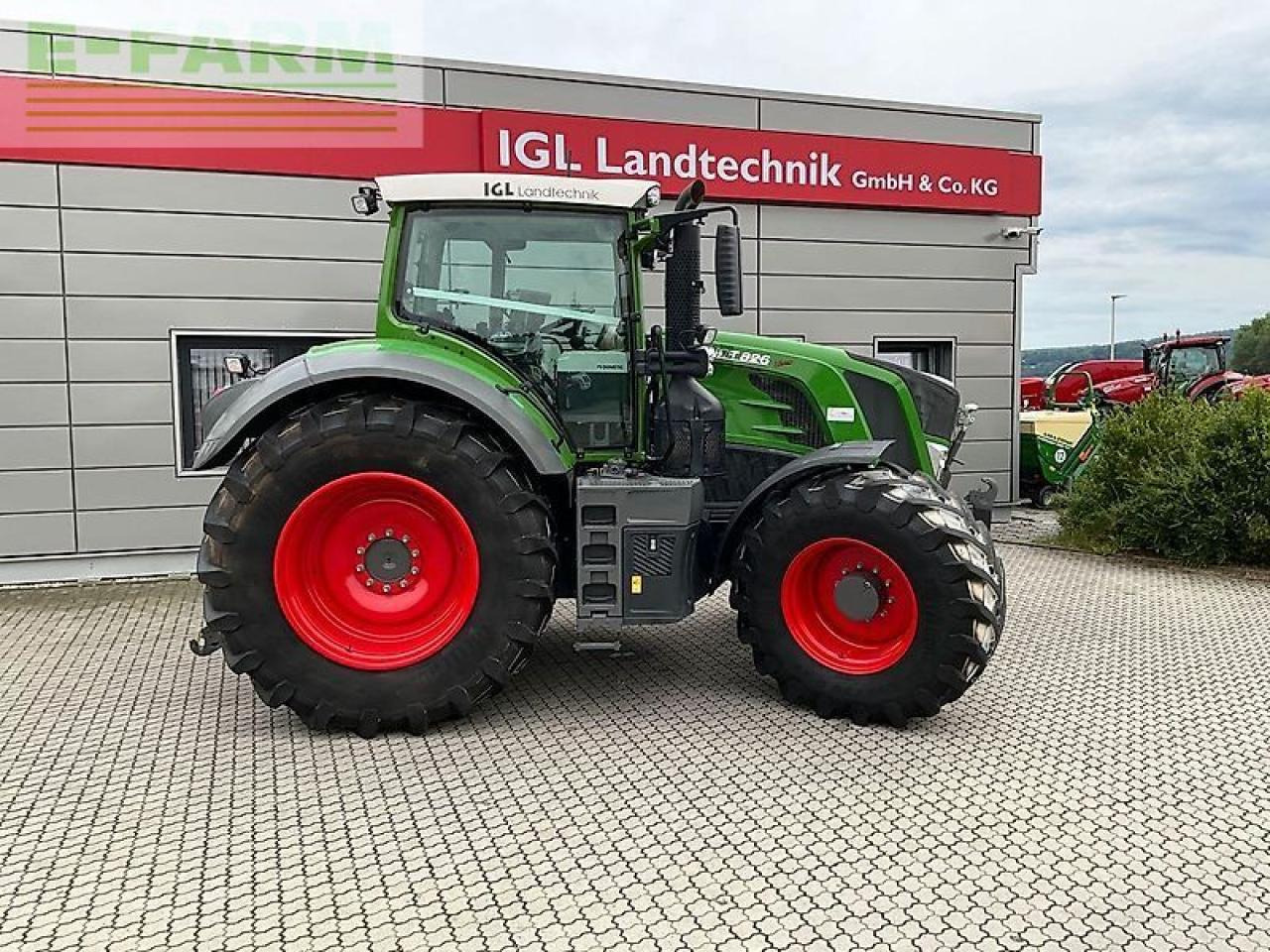 Fendt 826 vario s4"motor neu" profi plus ProfiPlus - Tractor: foto 2 Fendt 826 vario s4"motor neu" profi plus ProfiPlus - Tractor: foto 2