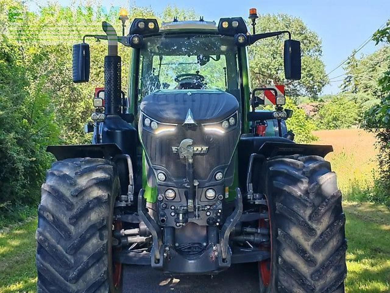 Fendt 933 gen6 profi plus 1900h ( 930 936 939 942 ) - Tractor: foto 4 Fendt 933 gen6 profi plus 1900h ( 930 936 939 942 ) - Tractor: foto 4