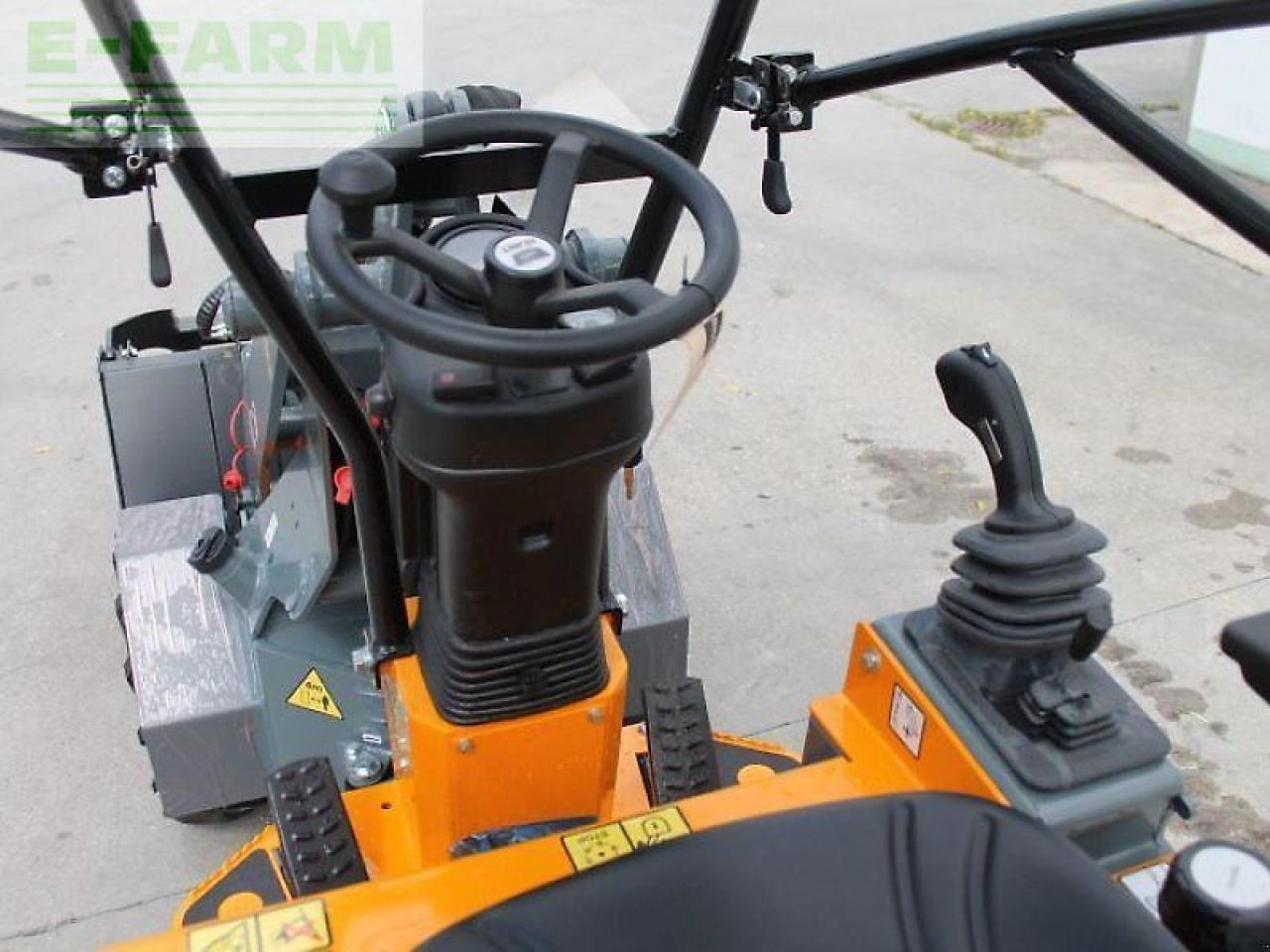 Giant g 1200 - Miniexcavadora: foto 5 Giant g 1200 - Miniexcavadora: foto 5