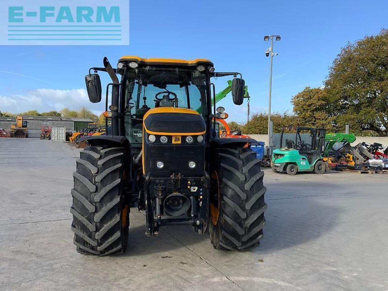 JCB 4220 fastrac tractor (st24436) - Tractor: foto 3 JCB 4220 fastrac tractor (st24436) - Tractor: foto 3