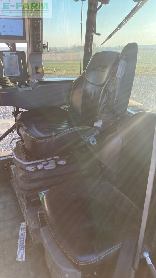 Tractor JCB Fastrac 4220: foto 24