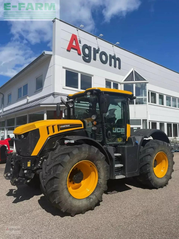 JCB fastrac 4220 - Tractor: foto 1 JCB fastrac 4220 - Tractor: foto 1