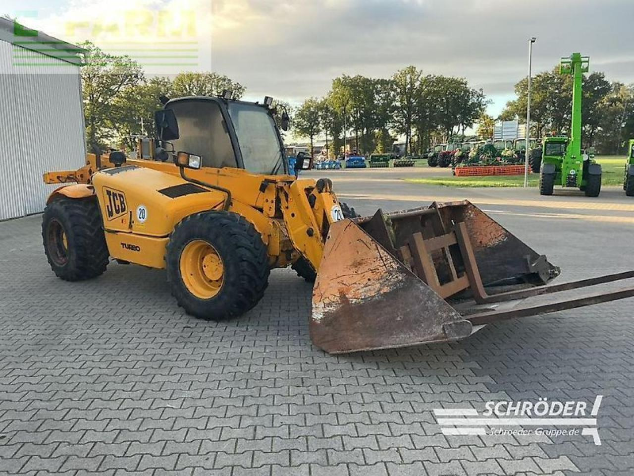 JCB slp 530-70 + palettengabel & schaufel - Manipulador telescópico: foto 3 JCB slp 530-70 + palettengabel & schaufel - Manipulador telescópico: foto 3