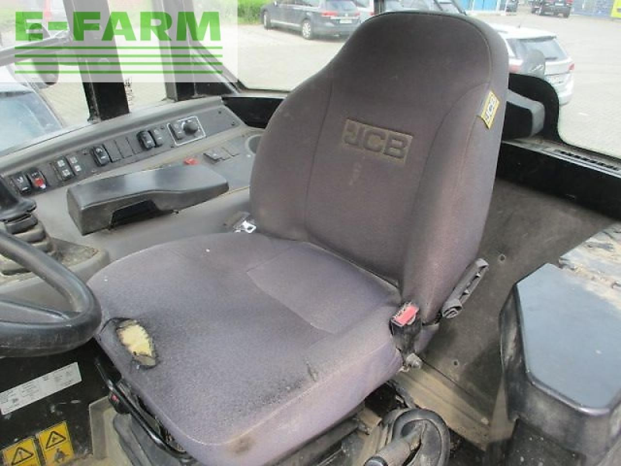 Miniexcavadora JCB tm 220 teleskopradlader: foto 6
