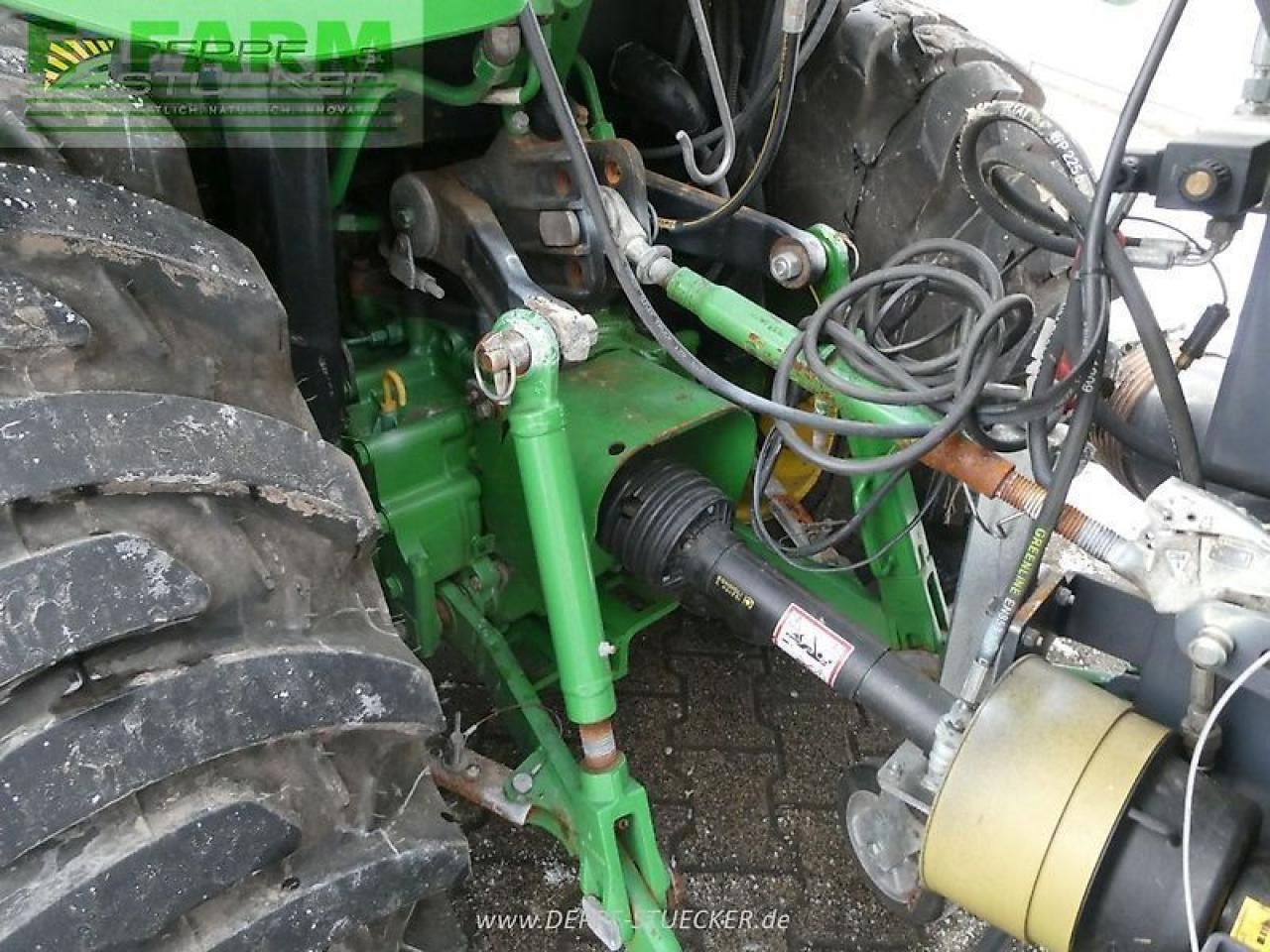 John Deere 3046r mit schneeschild u.v.m. - Tractor: foto 5 John Deere 3046r mit schneeschild u.v.m. - Tractor: foto 5