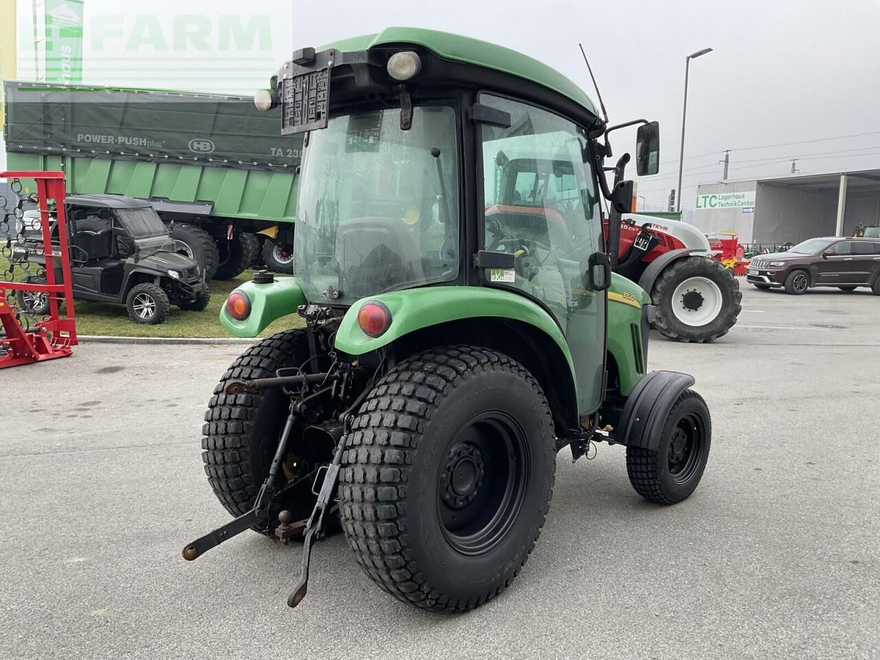 John Deere 3320 - Tractor: foto 3 John Deere 3320 - Tractor: foto 3