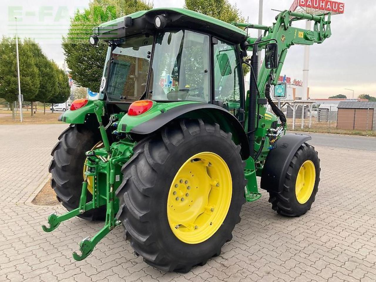 John Deere 5070m - Tractor: foto 5 John Deere 5070m - Tractor: foto 5