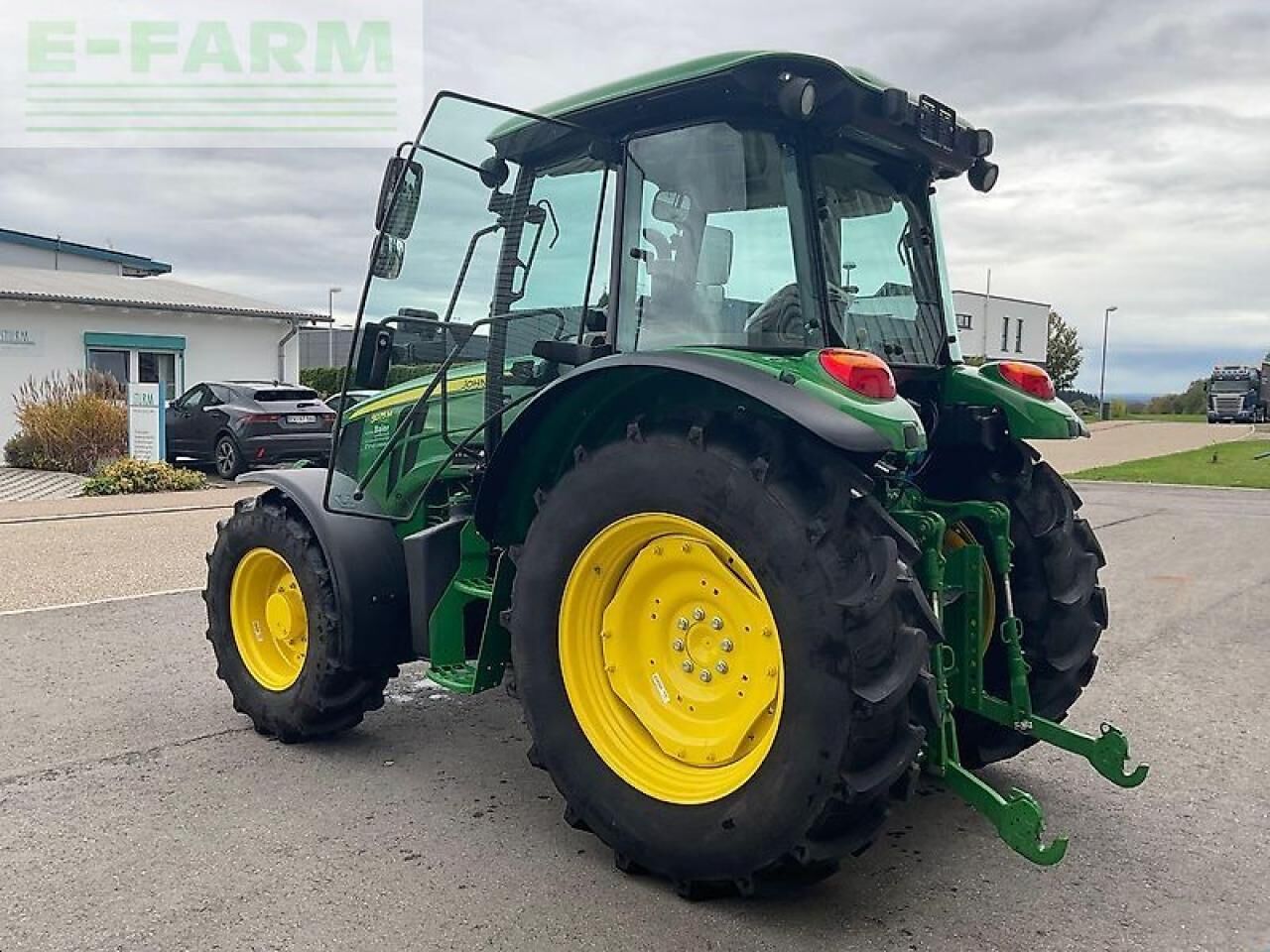 John Deere 5075 m - Tractor: foto 5 John Deere 5075 m - Tractor: foto 5