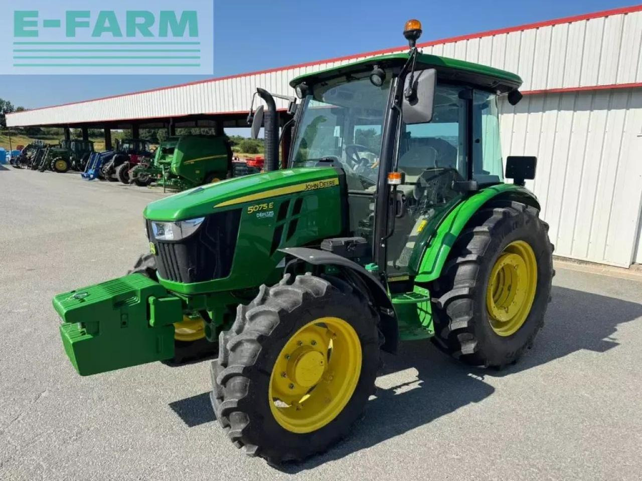 John Deere 5075e - Tractor: foto 2 John Deere 5075e - Tractor: foto 2