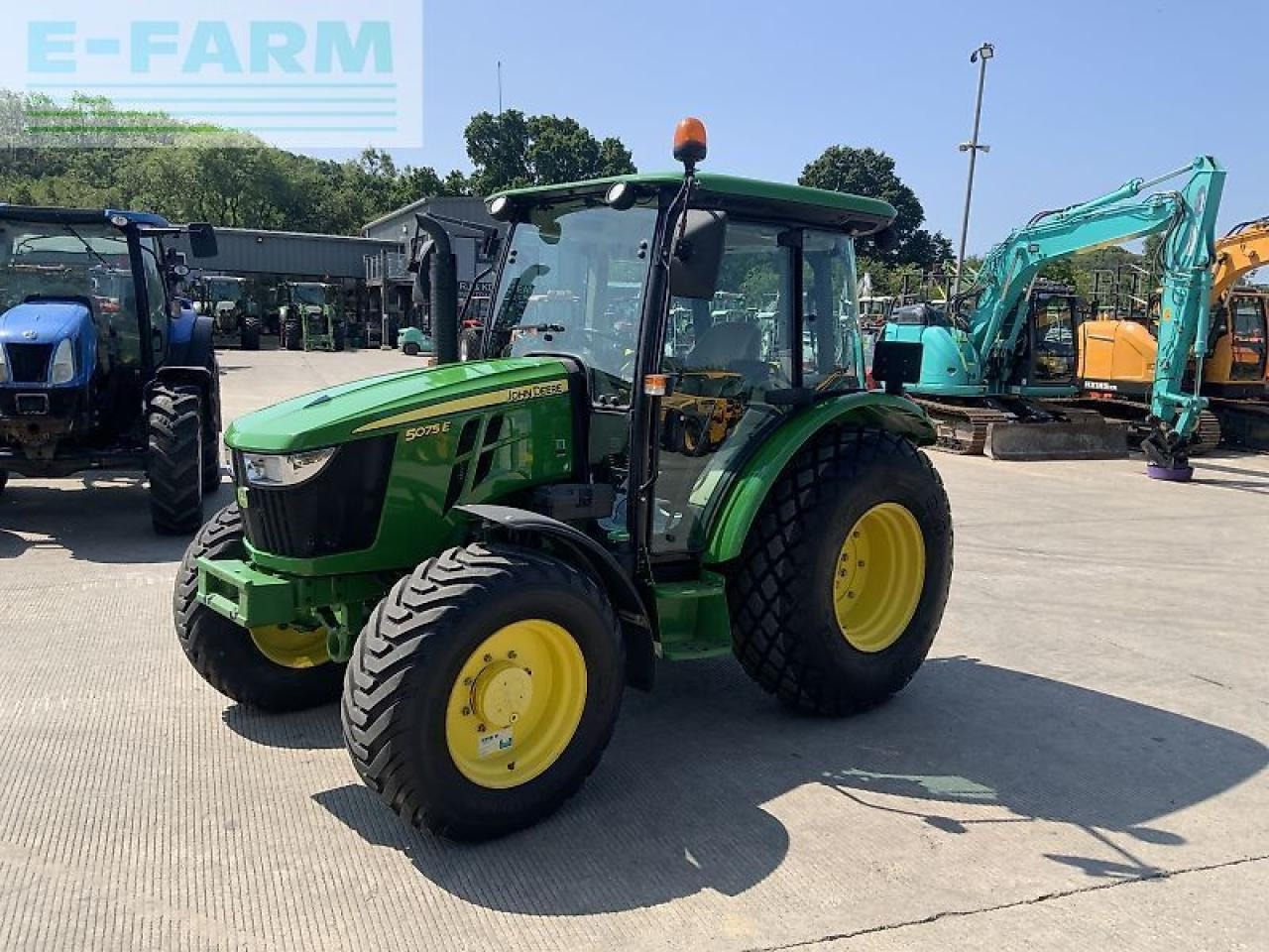 John Deere 5075e tractor (st23600) - Tractor: foto 4 John Deere 5075e tractor (st23600) - Tractor: foto 4