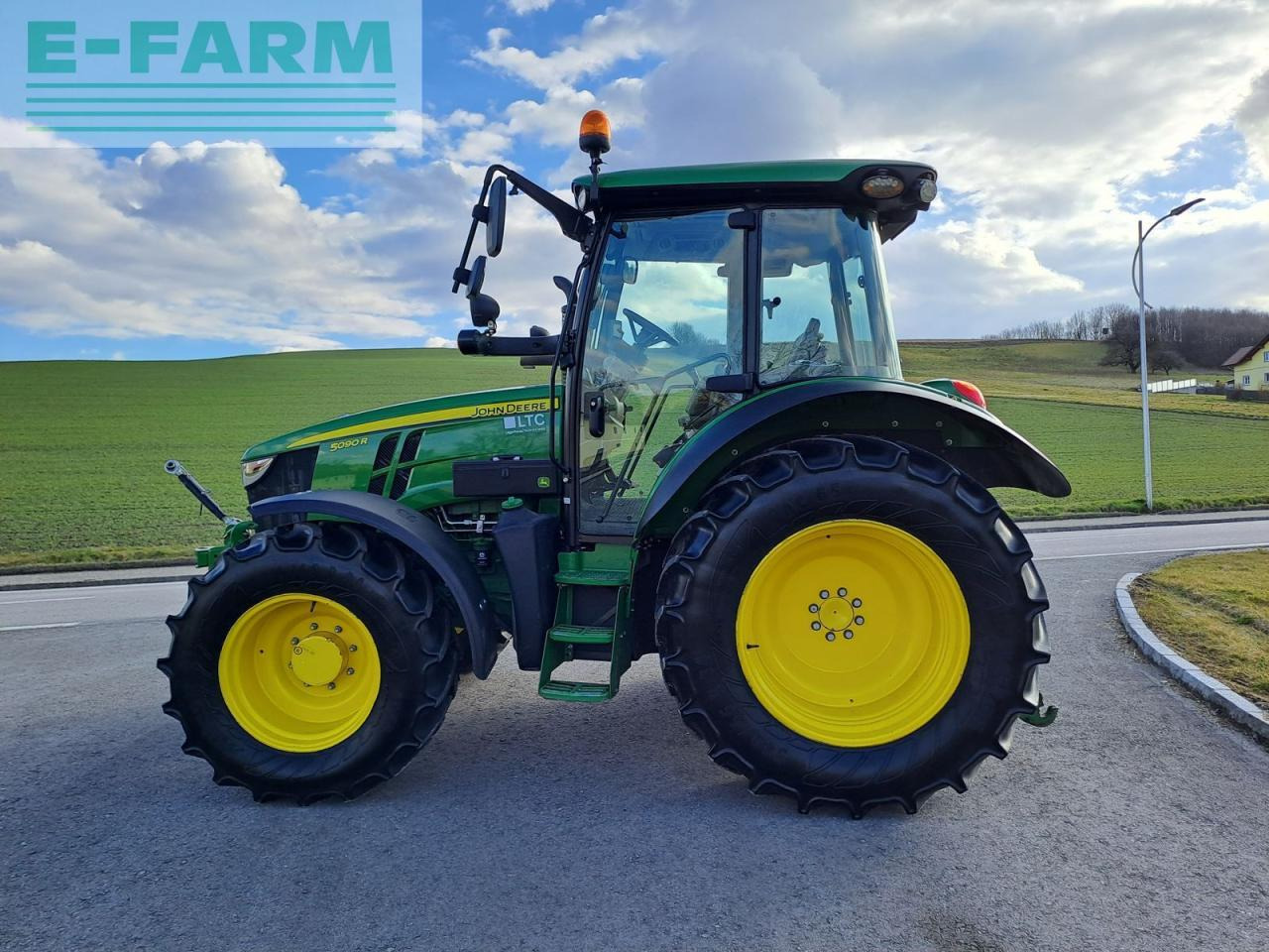 John Deere 5090r - Tractor: foto 3 John Deere 5090r - Tractor: foto 3
