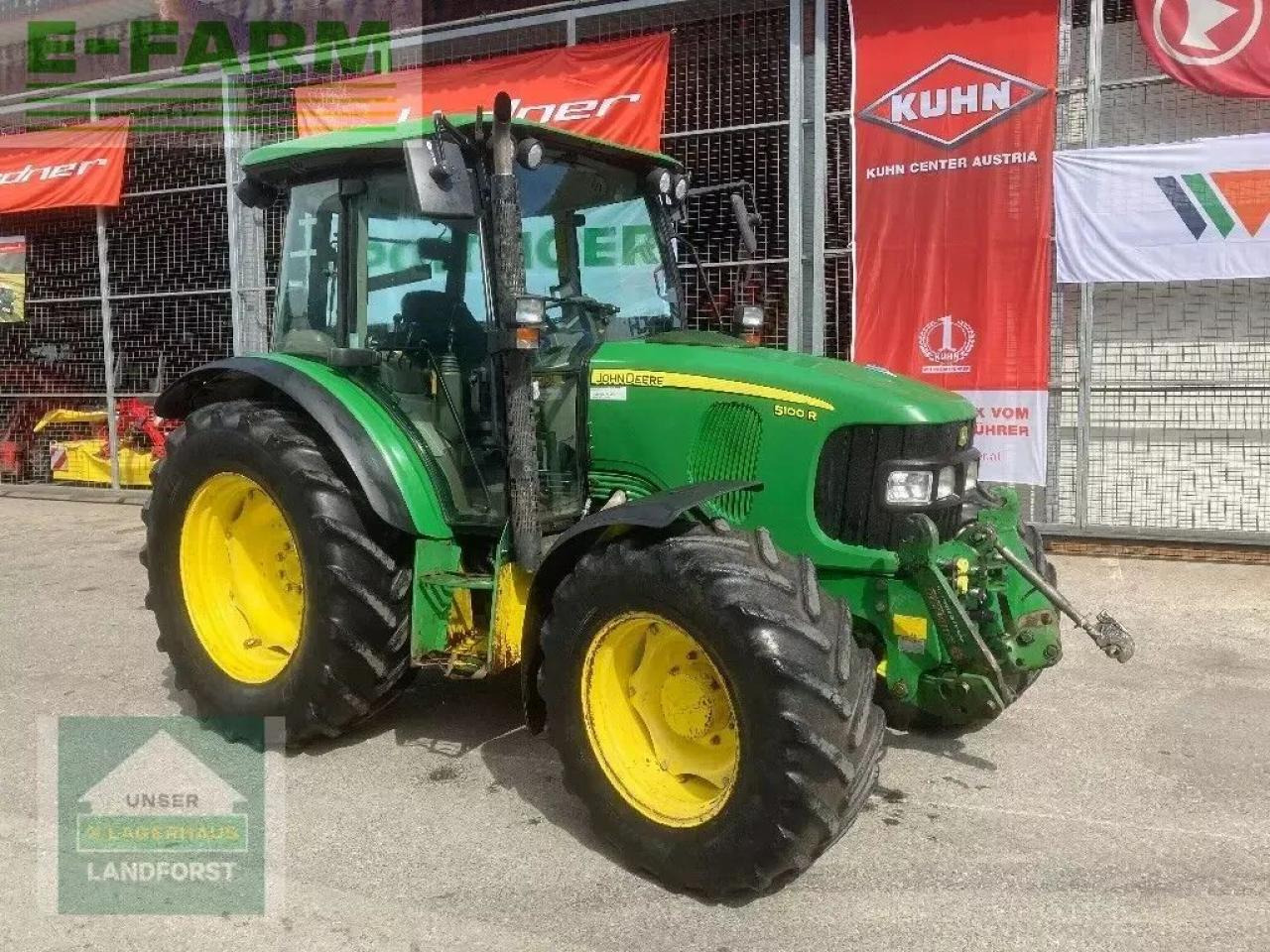 John Deere 5100 r - Tractor: foto 1 John Deere 5100 r - Tractor: foto 1
